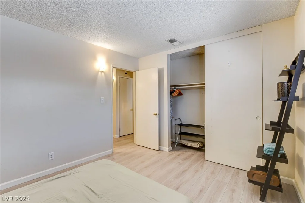 3841 Daisy, Las Vegas, NV 89119