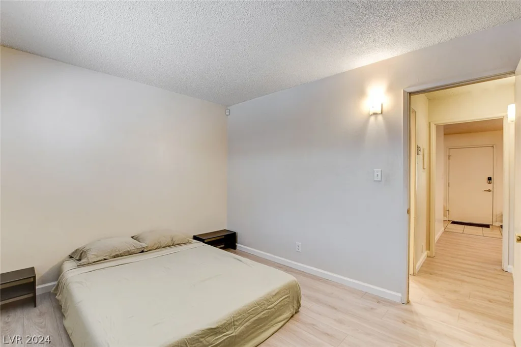 3841 Daisy, Las Vegas, NV 89119