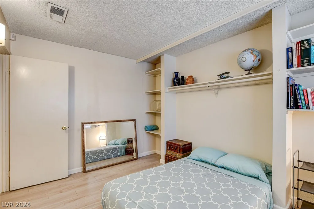 3841 Daisy, Las Vegas, NV 89119