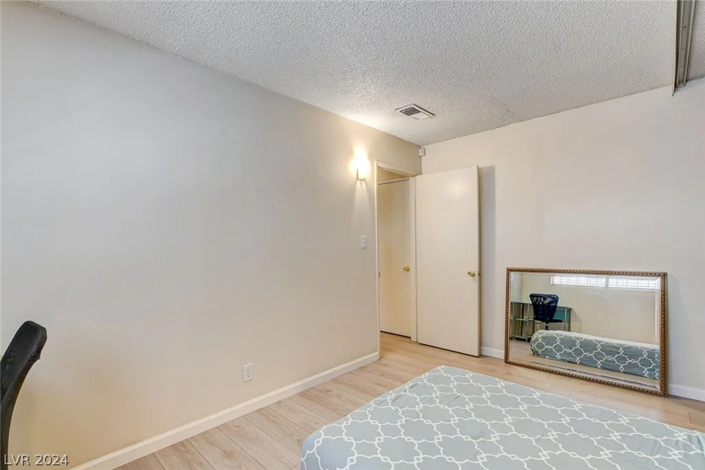 3841 Daisy, Las Vegas, NV 89119