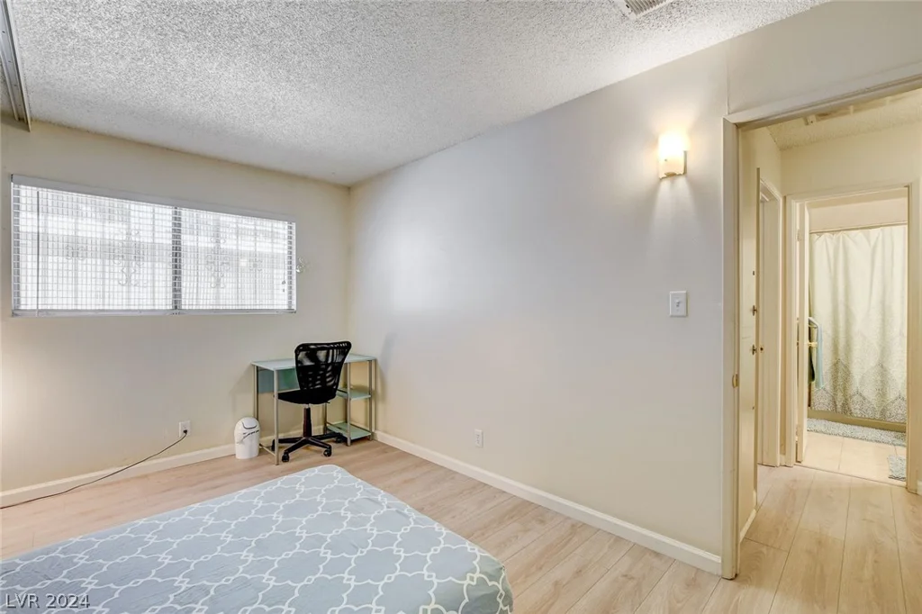 3841 Daisy, Las Vegas, NV 89119