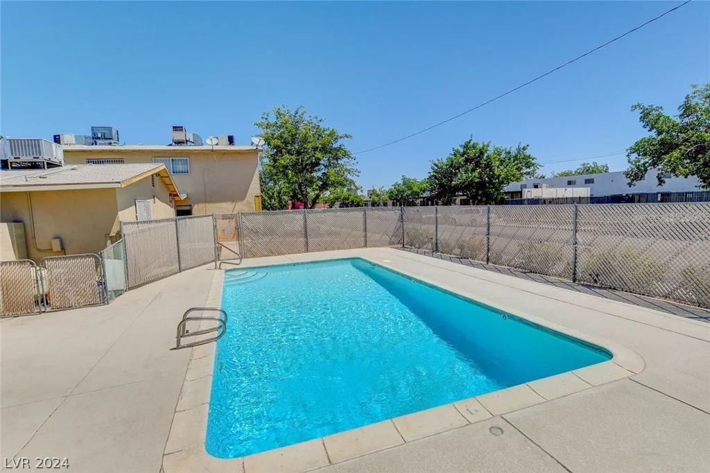 3841 Daisy, Las Vegas, NV 89119