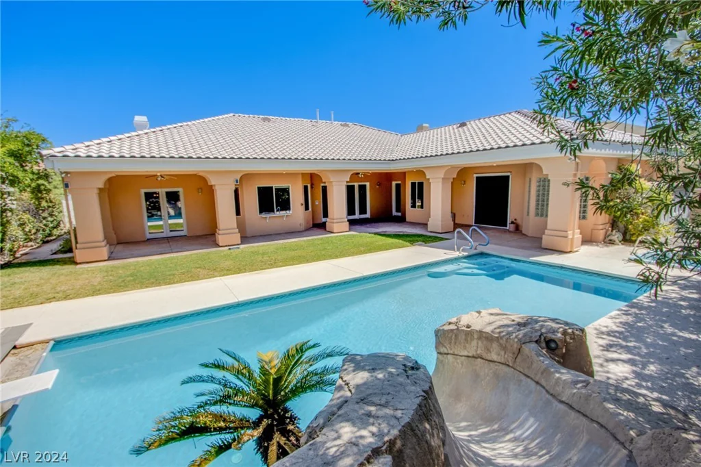 2951 Aruba, Las Vegas, NV 89121