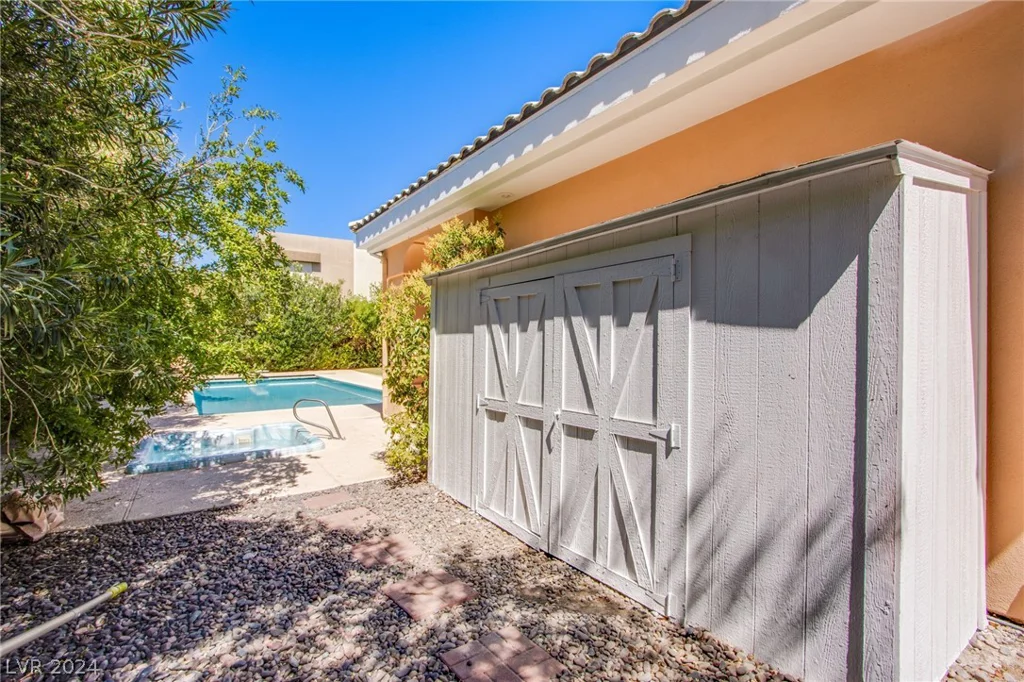 2951 Aruba, Las Vegas, NV 89121
