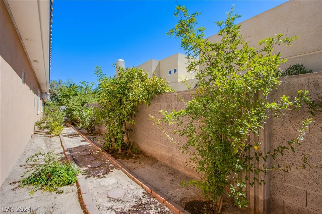 2951 Aruba, Las Vegas, NV 89121