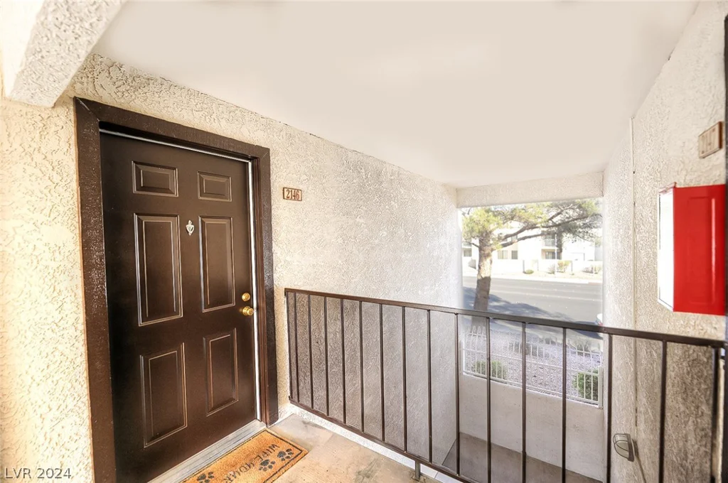 2451 Rainbow, Las Vegas, NV 89108