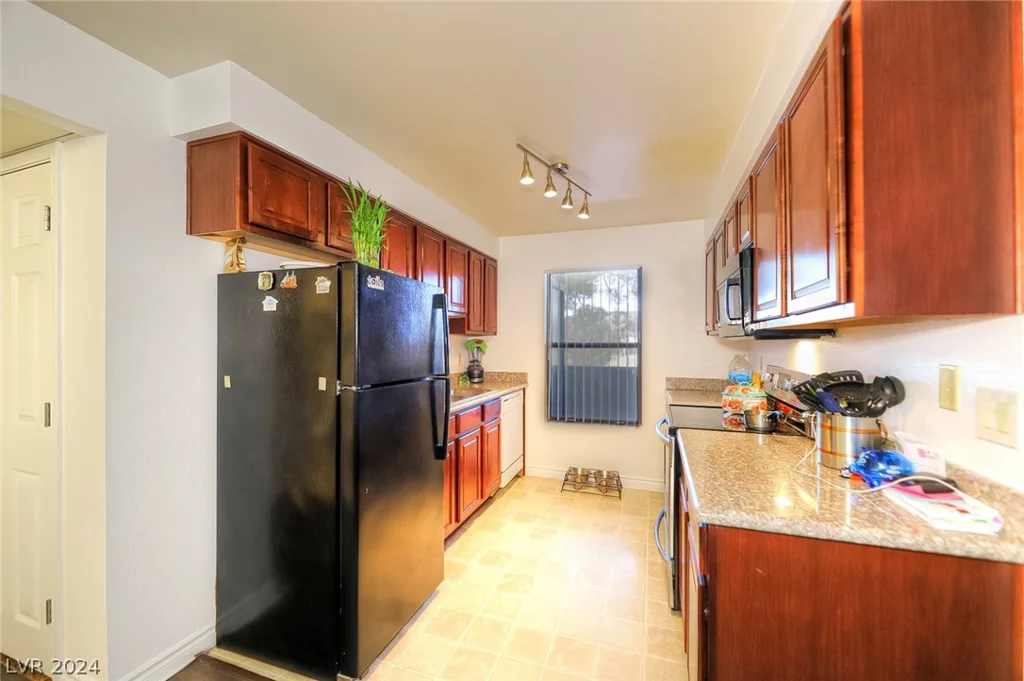 2451 Rainbow, Las Vegas, NV 89108