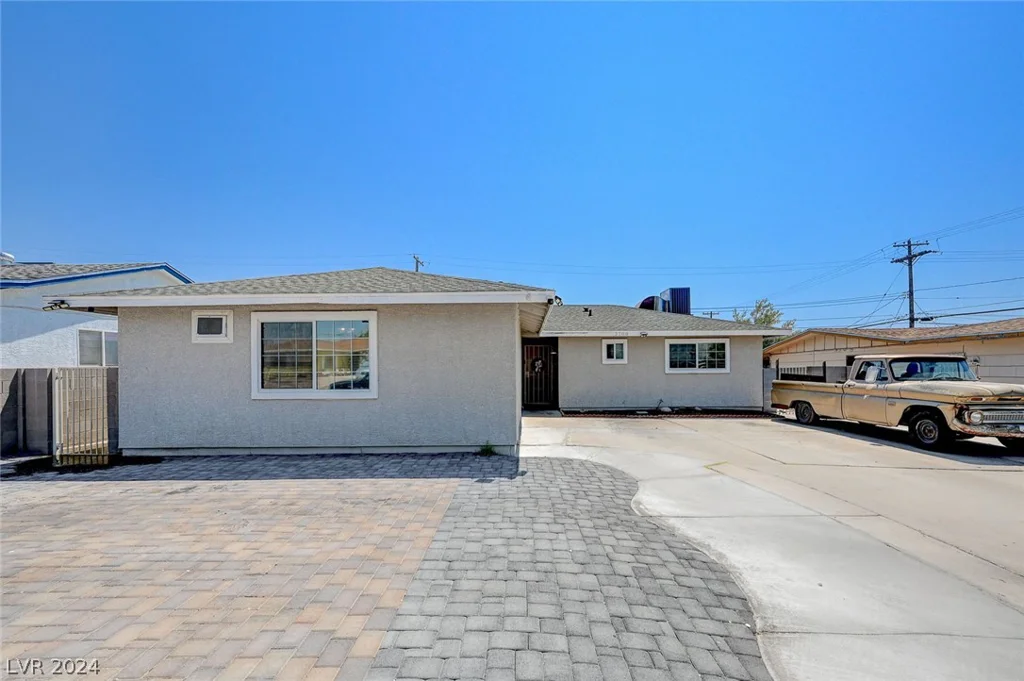 2708 Royal, North Las Vegas, NV 89030