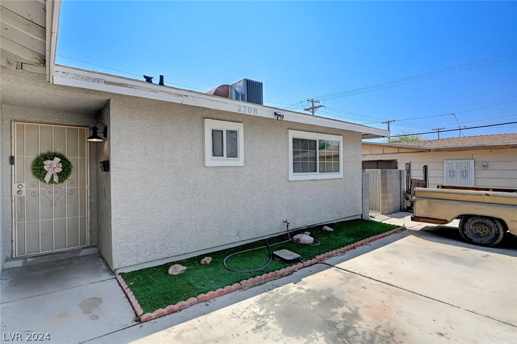 2708 Royal, North Las Vegas, NV 89030