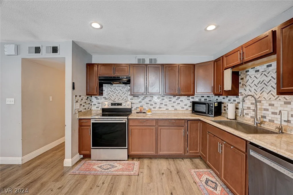 2708 Royal, North Las Vegas, NV 89030