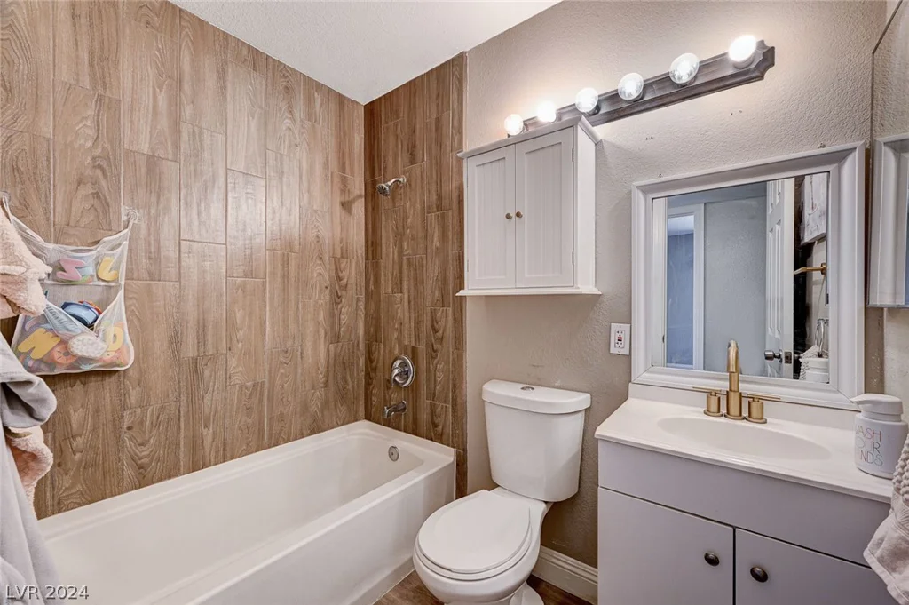 2708 Royal, North Las Vegas, NV 89030