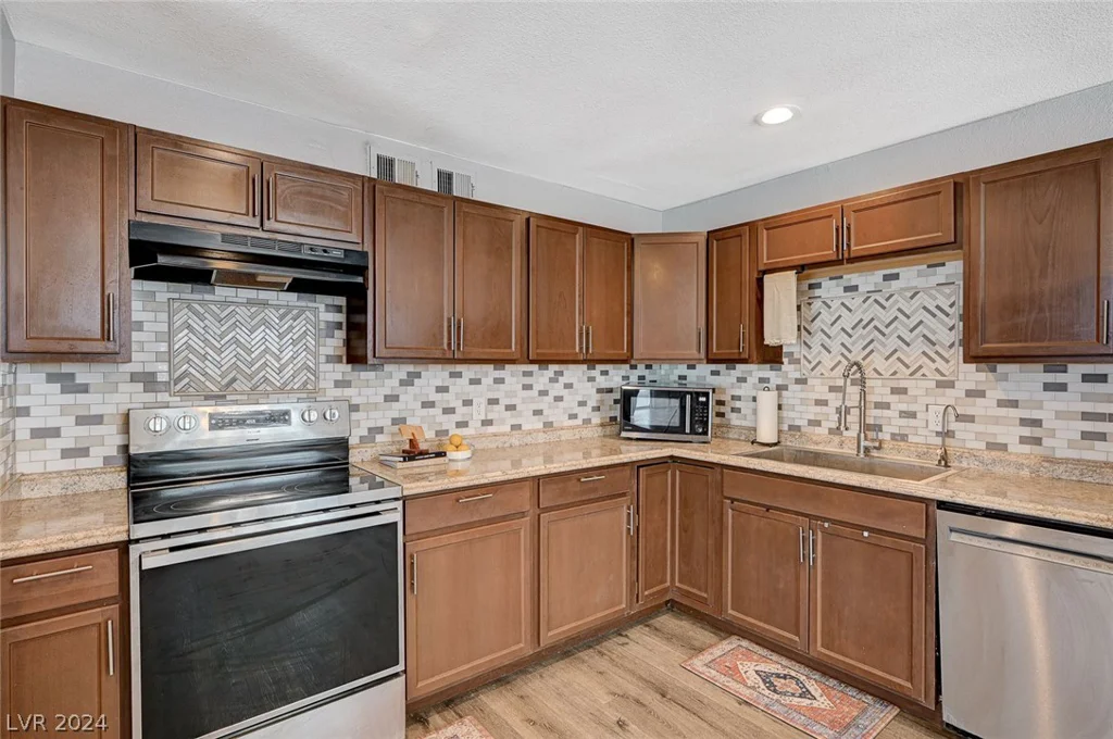 2708 Royal, North Las Vegas, NV 89030