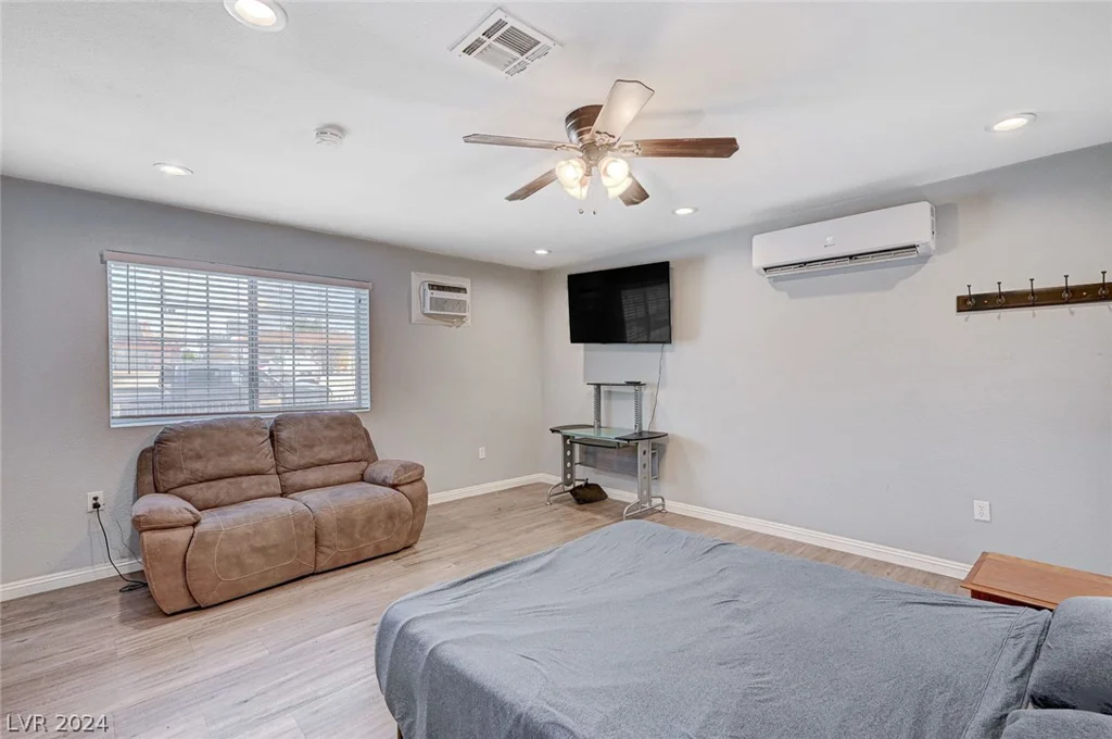 2708 Royal, North Las Vegas, NV 89030