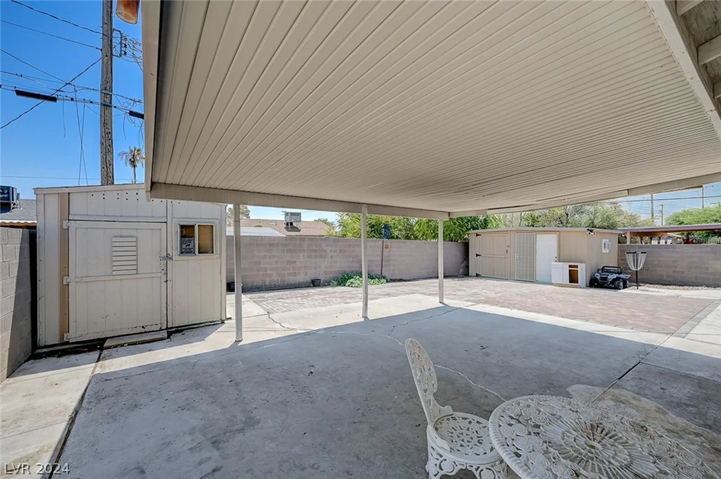 2708 Royal, North Las Vegas, NV 89030