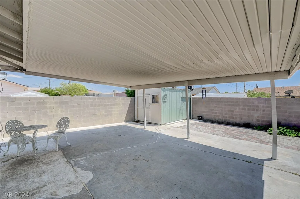 2708 Royal, North Las Vegas, NV 89030