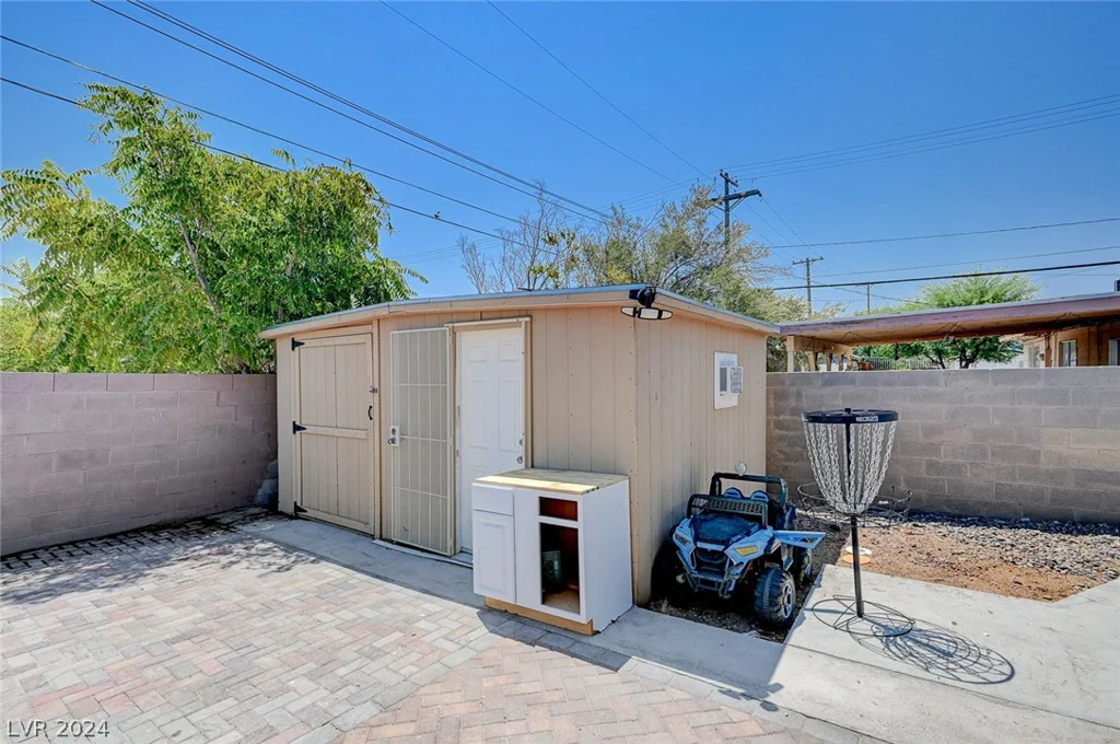 2708 Royal, North Las Vegas, NV 89030