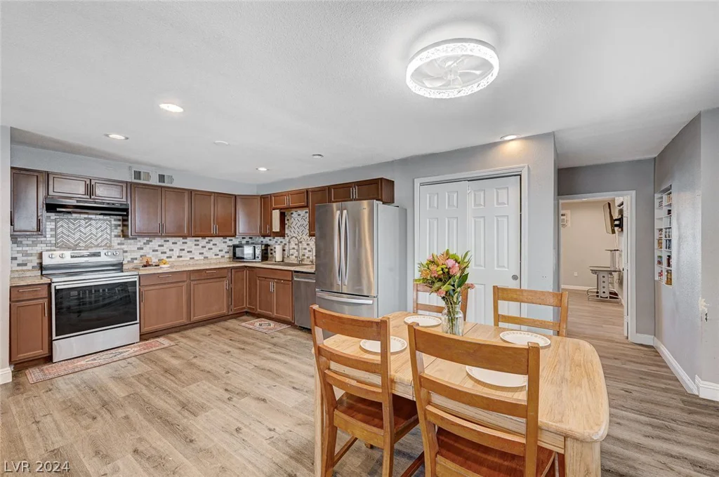 2708 Royal, North Las Vegas, NV 89030
