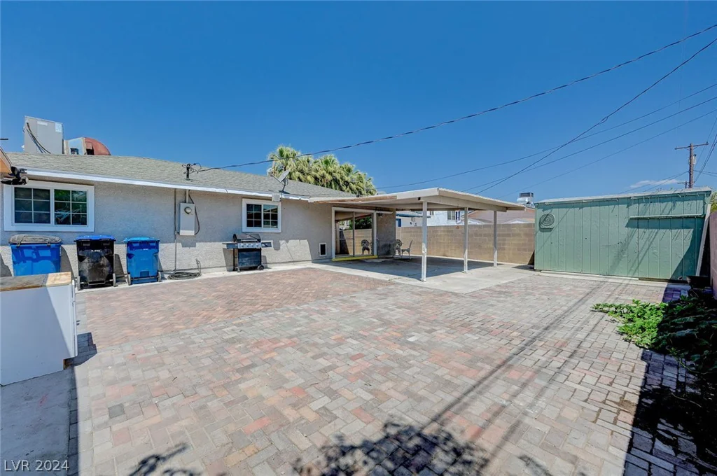 2708 Royal, North Las Vegas, NV 89030