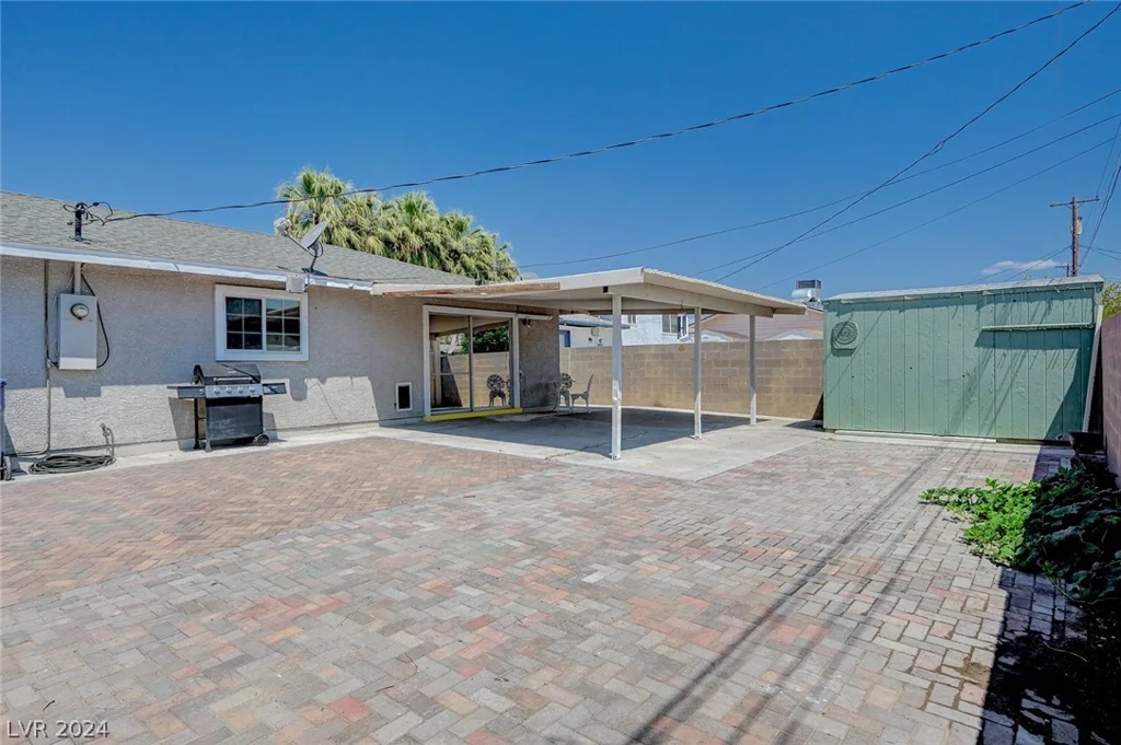2708 Royal, North Las Vegas, NV 89030