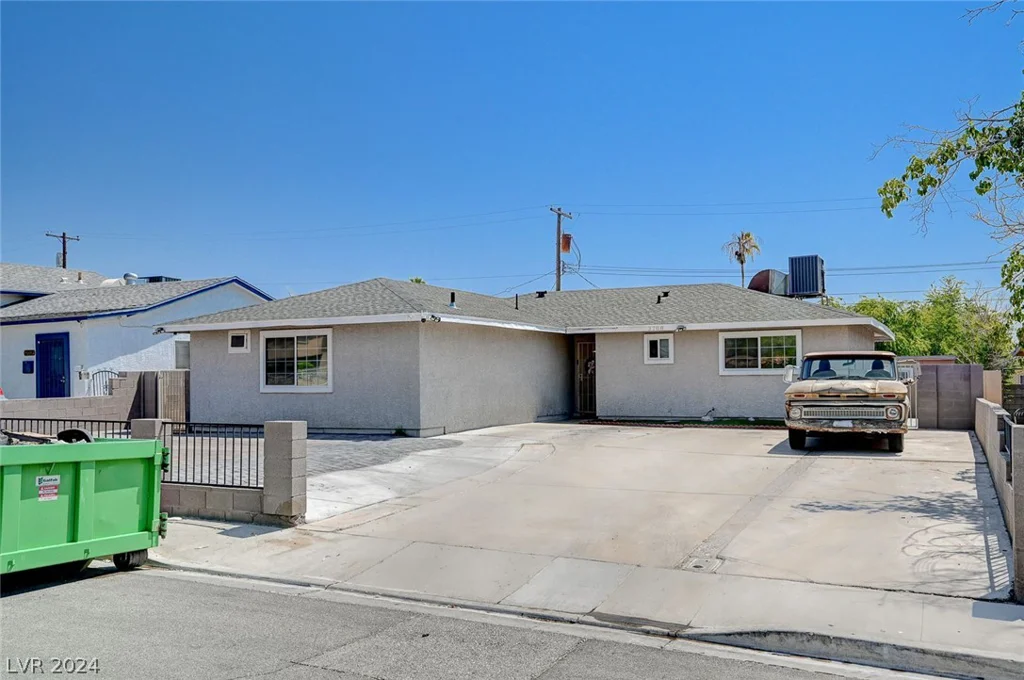 2708 Royal, North Las Vegas, NV 89030