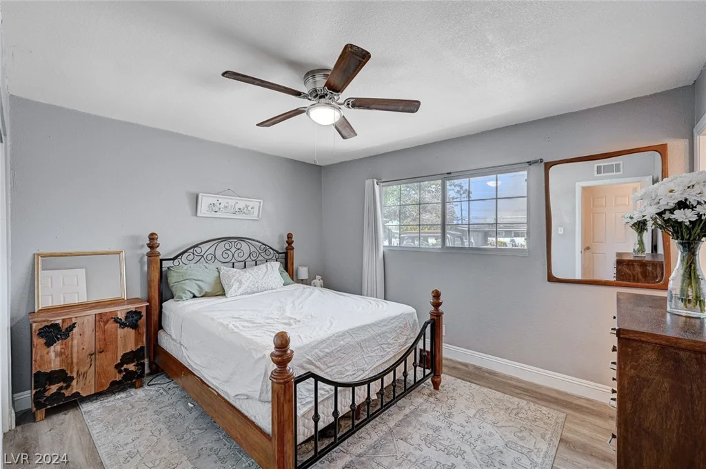 2708 Royal, North Las Vegas, NV 89030