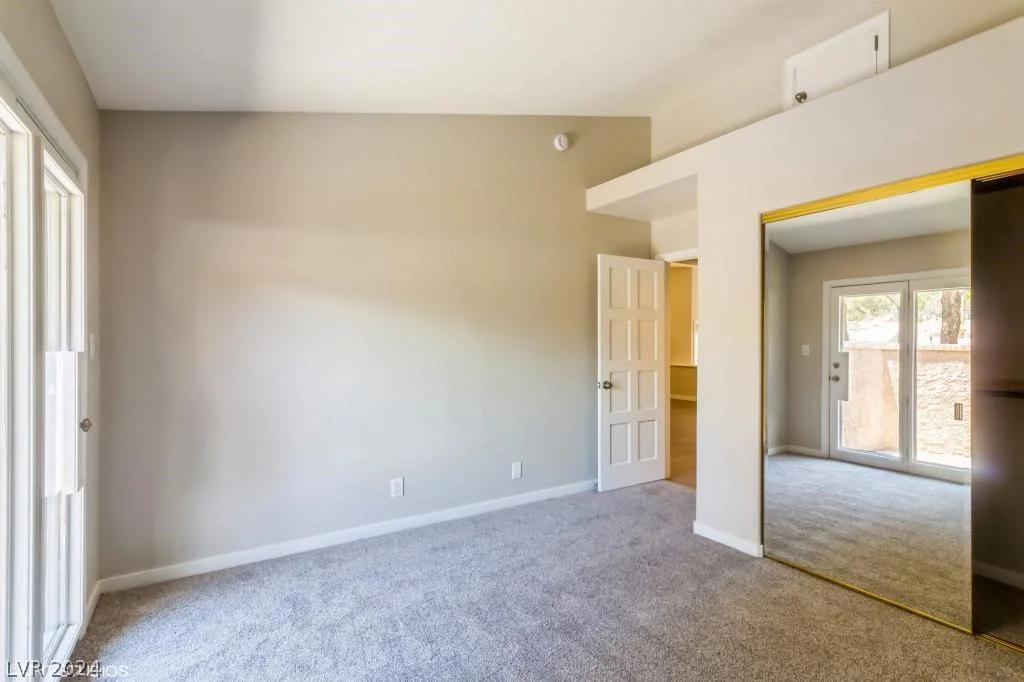 7373 Mission Hills, Las Vegas, NV 89113
