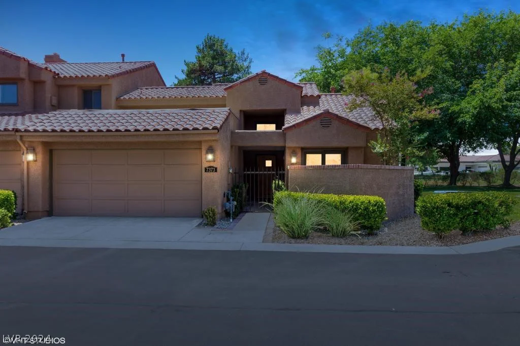 7373 Mission Hills, Las Vegas, NV 89113