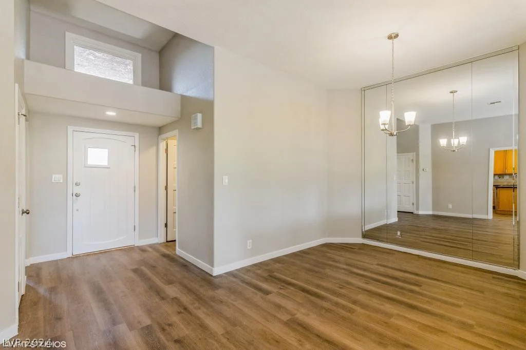 7373 Mission Hills, Las Vegas, NV 89113