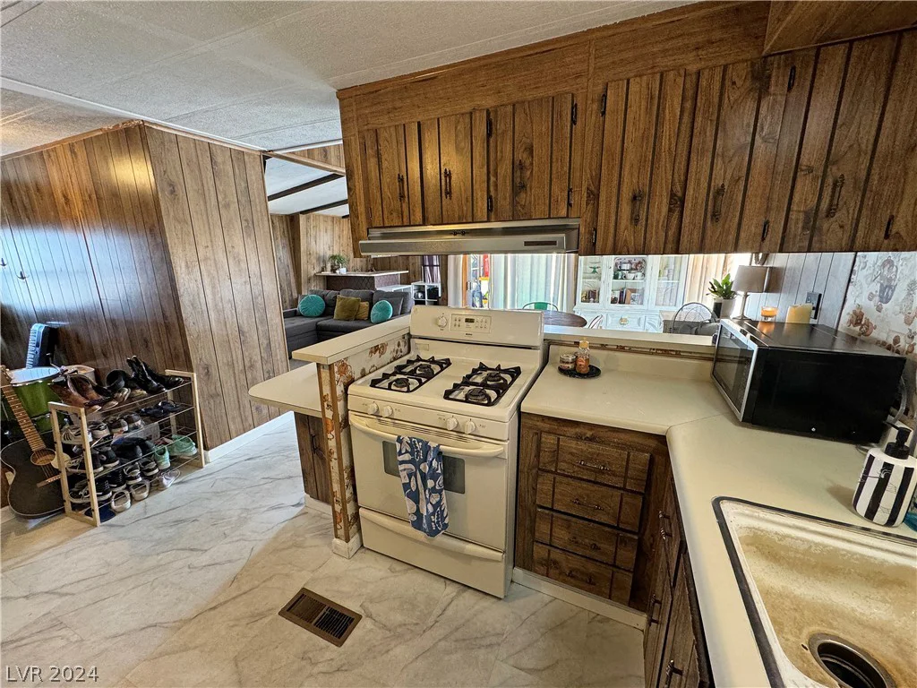 5670 Manse, Pahrump, NV 89061