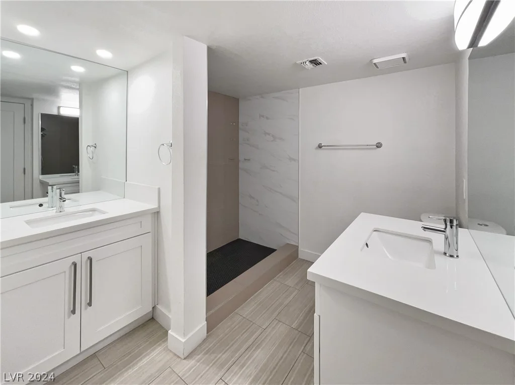 3749 Carlyle, Las Vegas, NV 89115