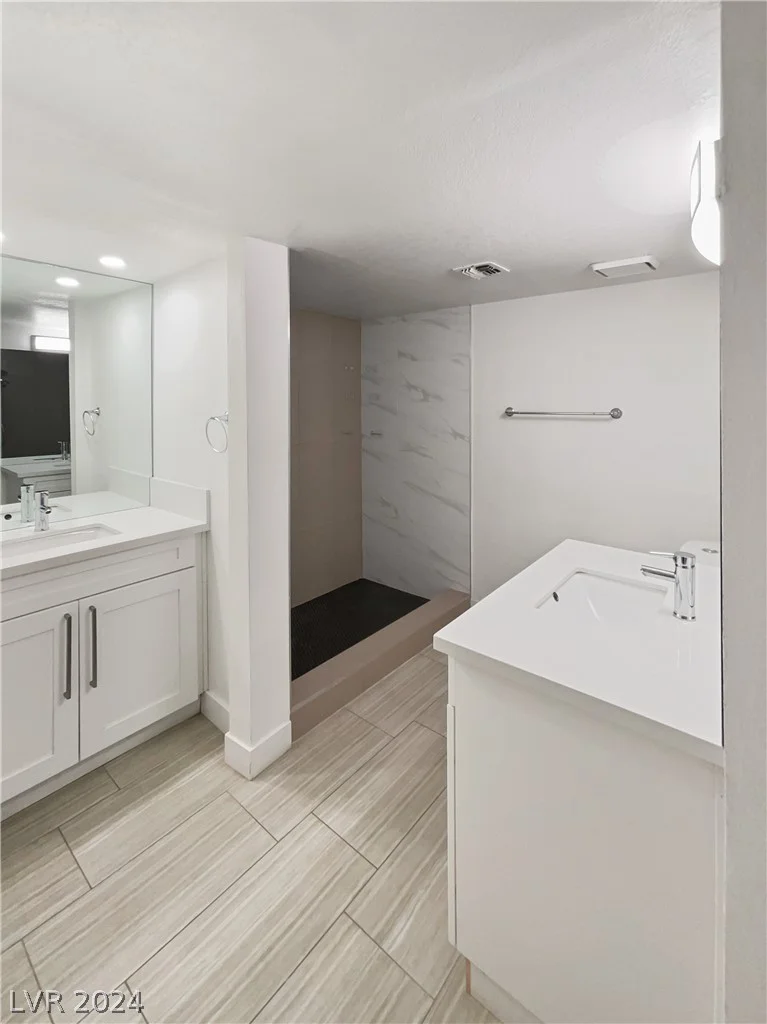 3749 Carlyle, Las Vegas, NV 89115