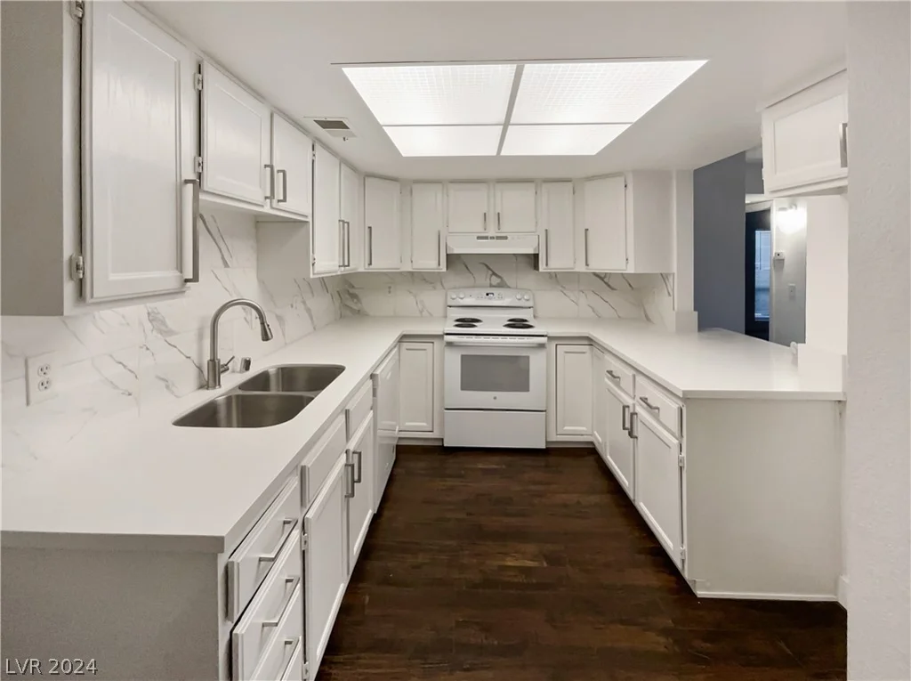 3749 Carlyle, Las Vegas, NV 89115