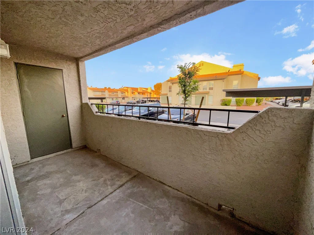 3749 Carlyle, Las Vegas, NV 89115