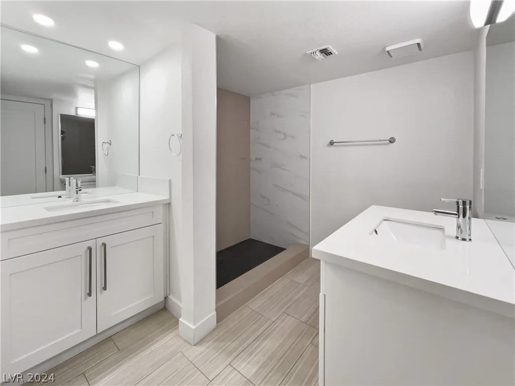 3749 Carlyle, Las Vegas, NV 89115