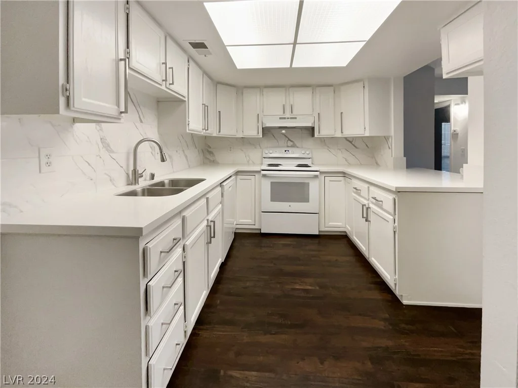 3749 Carlyle, Las Vegas, NV 89115