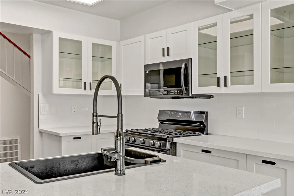2827 Yorkshire, Henderson, NV 89074
