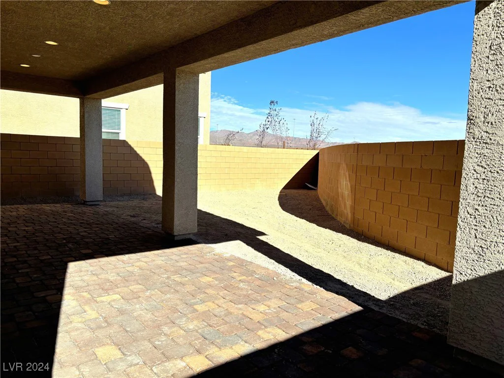 7148 Port Stephens, North Las Vegas, NV 89084