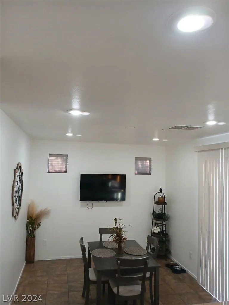 9794 Villa Lorena, Las Vegas, NV 89147