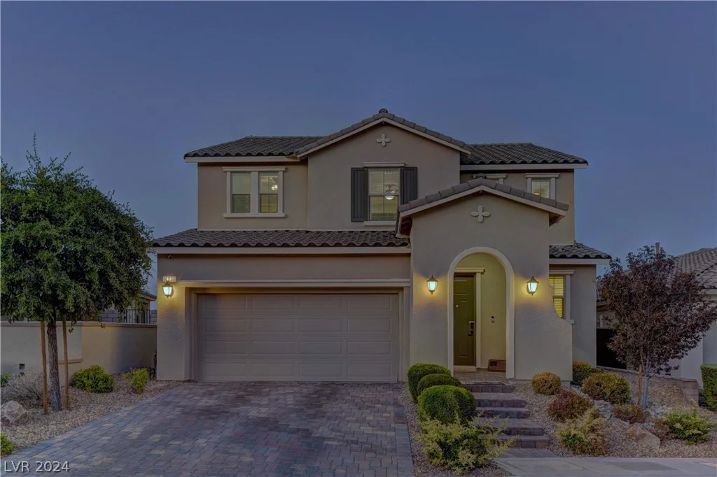 426 Port Reggio, Las Vegas, NV 89138