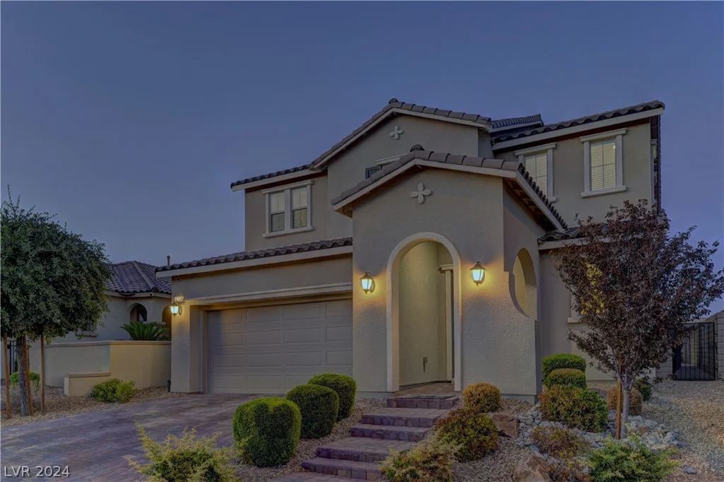 426 Port Reggio, Las Vegas, NV 89138