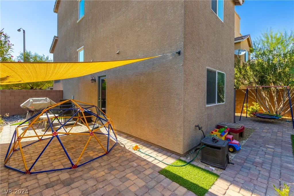 10472 Blue Rock, Las Vegas, NV 89178