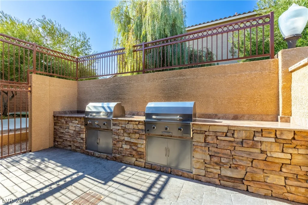 10472 Blue Rock, Las Vegas, NV 89178