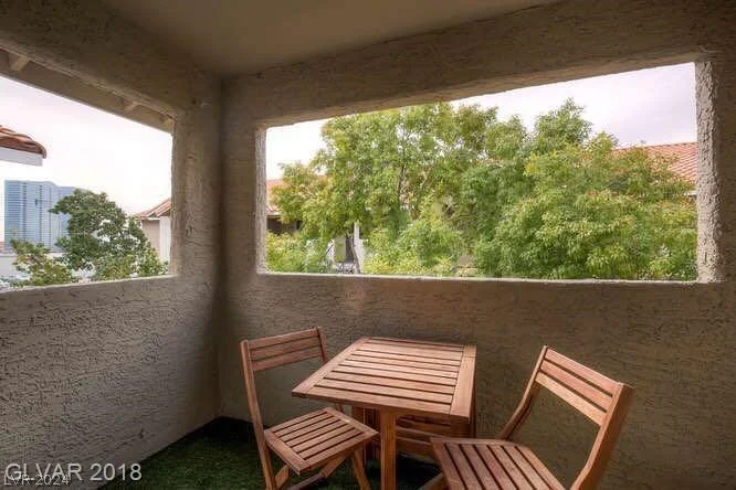 4200 Valley View, Las Vegas, NV 89103