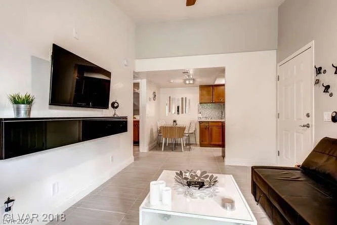 4200 Valley View, Las Vegas, NV 89103