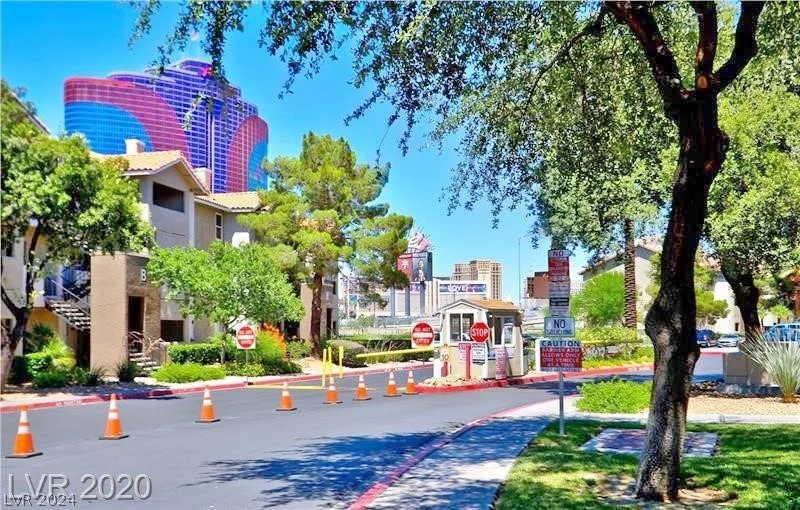 4200 Valley View, Las Vegas, NV 89103