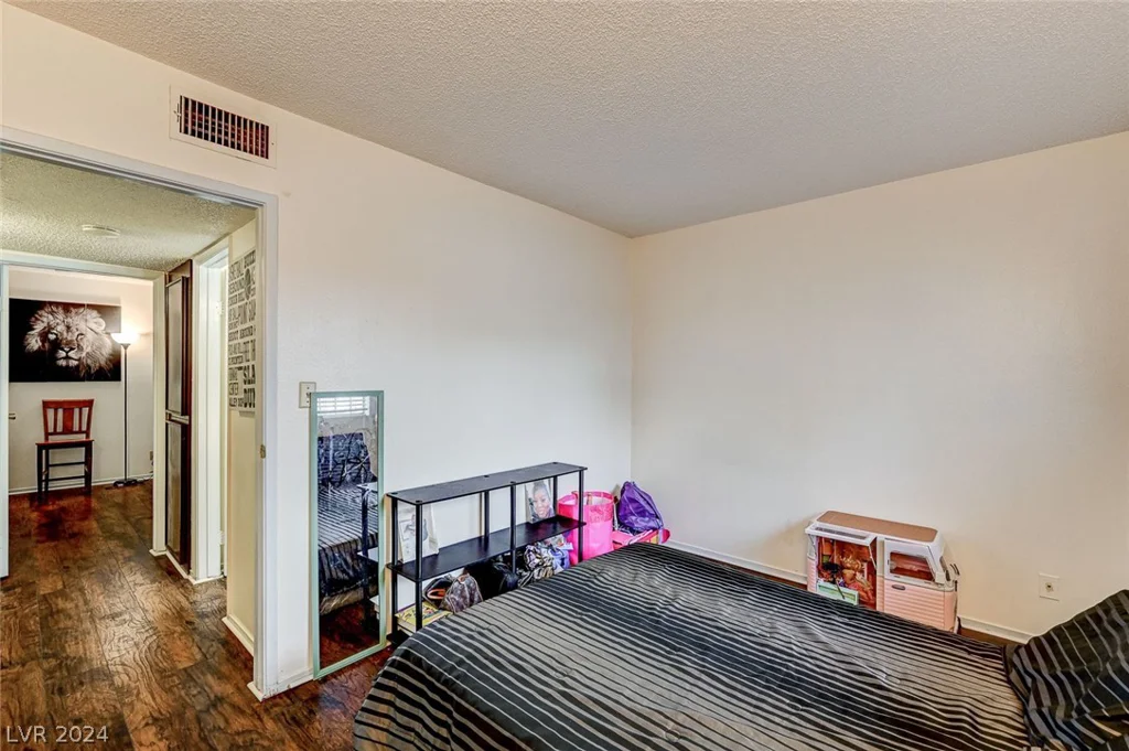 4770 Topaz, Las Vegas, NV 89121