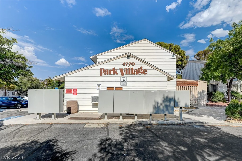 4770 Topaz, Las Vegas, NV 89121