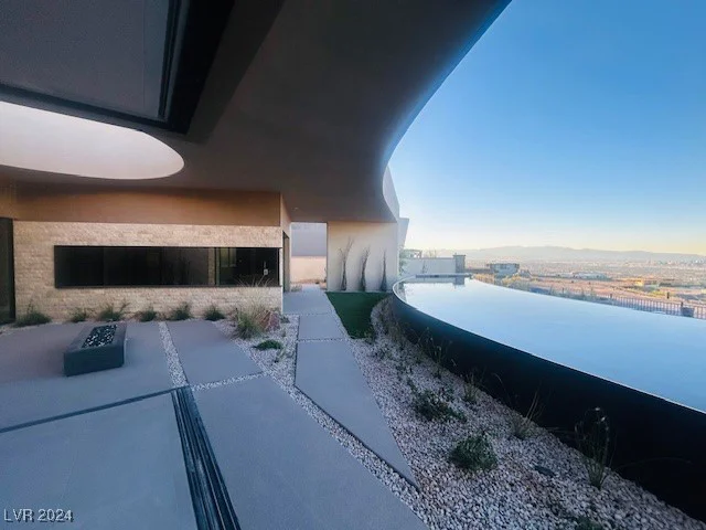 10 Chisel Crest, Henderson, NV 89012