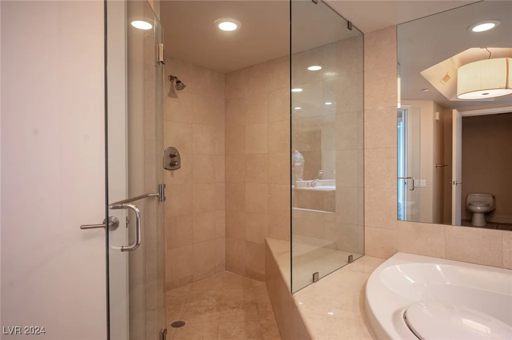 2777 Paradise, Las Vegas, NV 89109