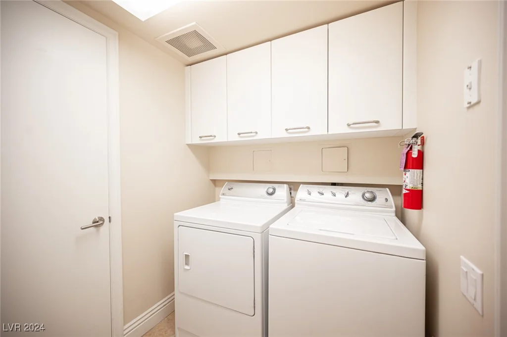 2777 Paradise, Las Vegas, NV 89109